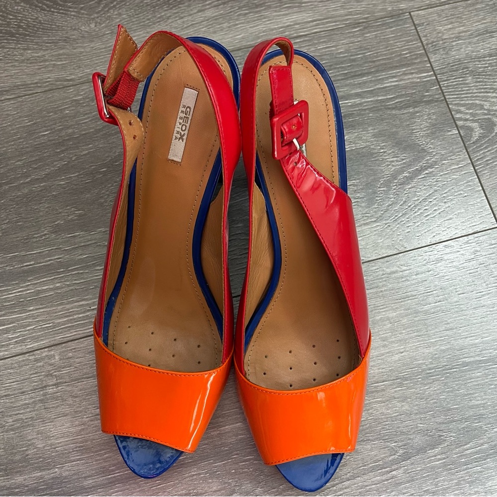 Geox Woman’s Red/Blue Patent Heels Size 40 Excellent Condition